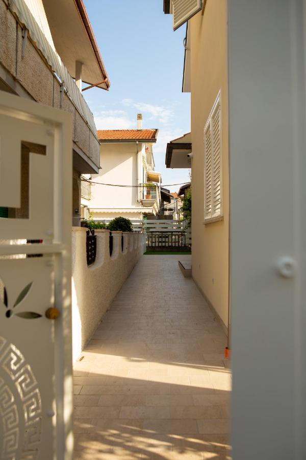 Aria Di Sale Bed & Breakfast Martinsicuro Exterior foto